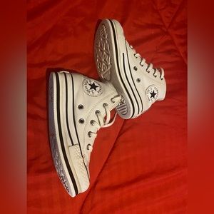 Kids' Chuck Taylor Leather All Star Lift High Top Sneaker